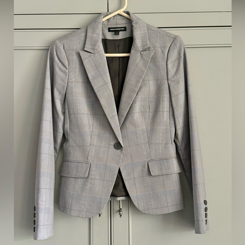 Express Blazer - Black and White - one button